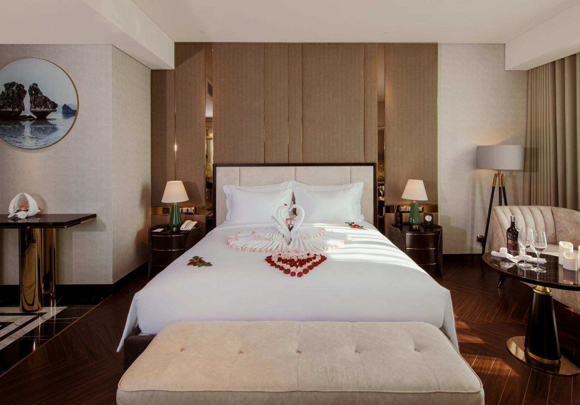 Hotel Radisson Blu Ha Long Bay Exterior foto